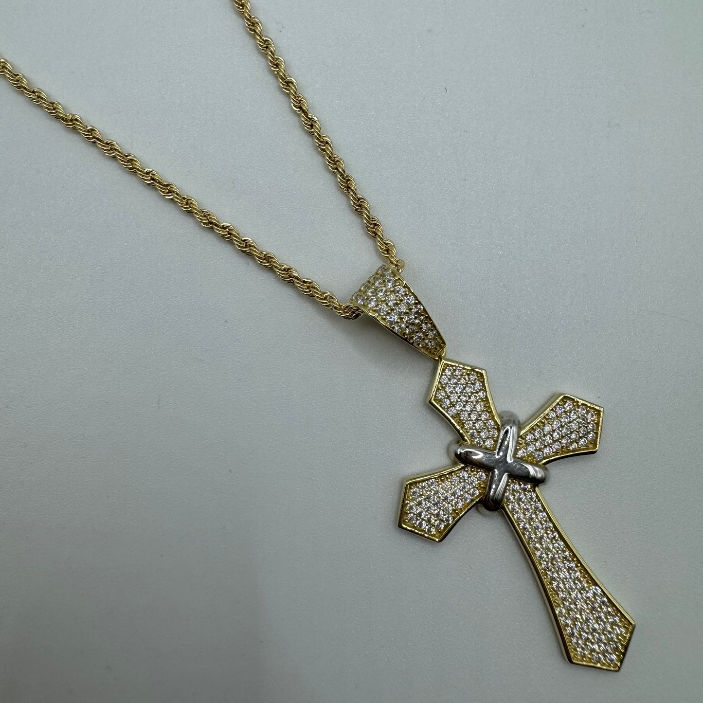 Collana fune con croce zirconata oro