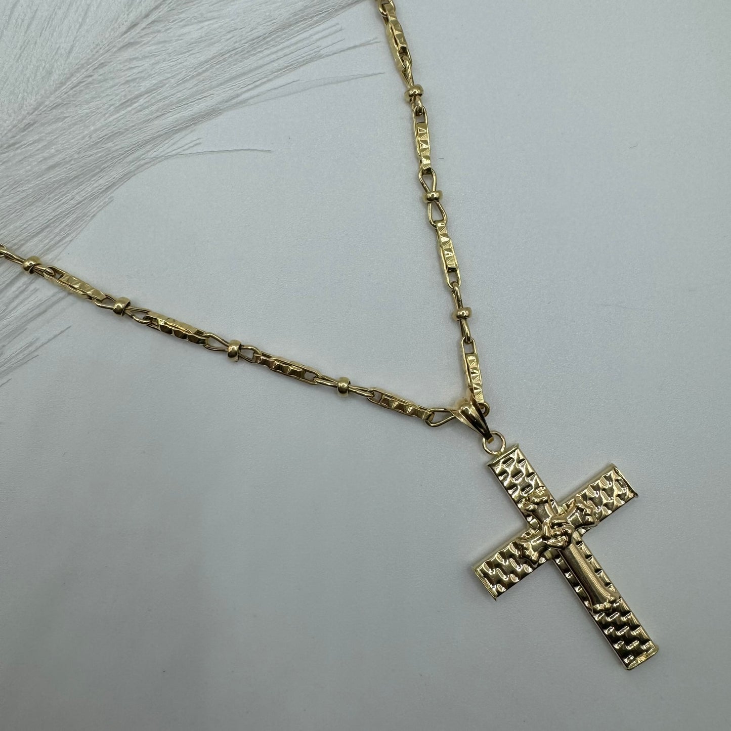 Collana rudy con croce oro