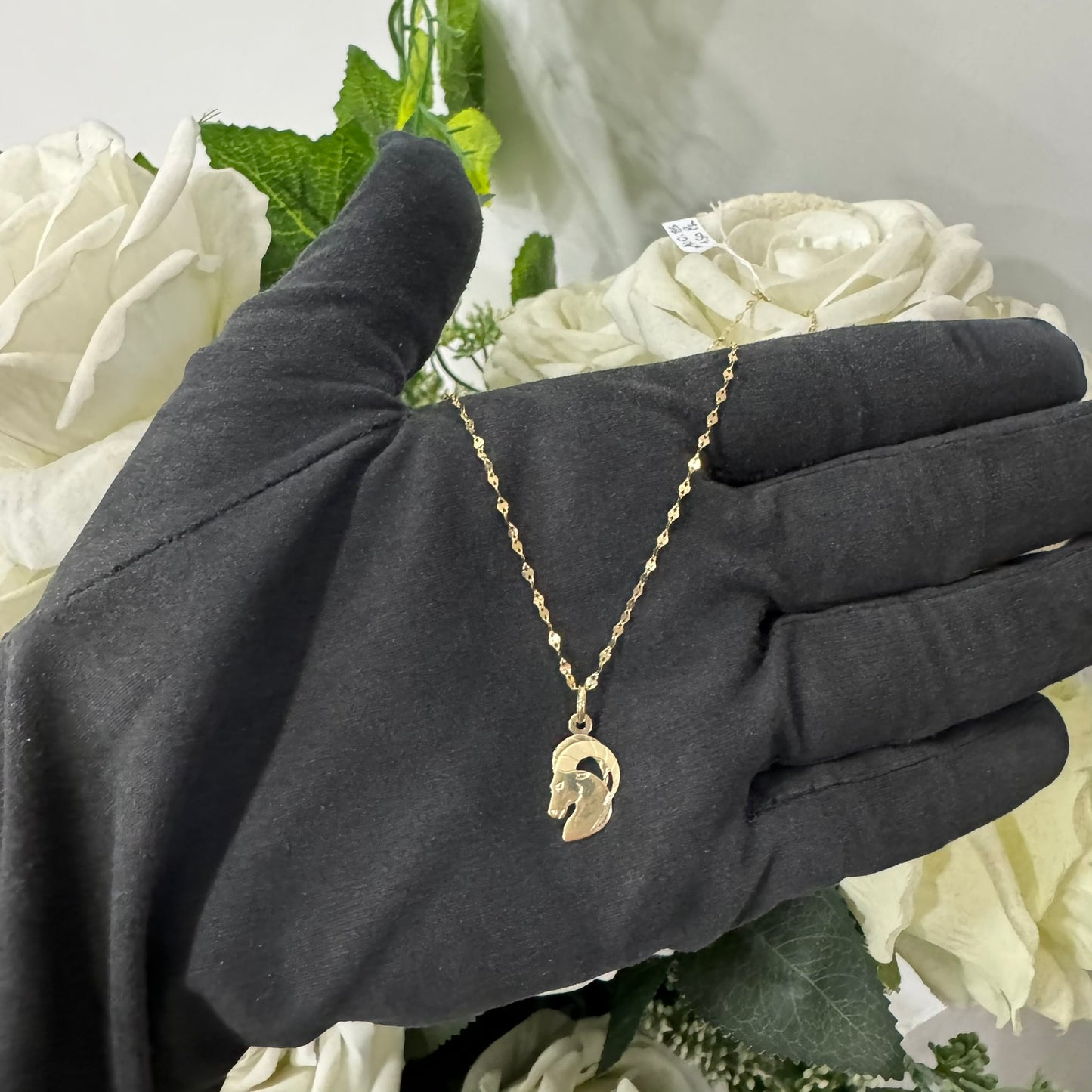 Collana con segno zodiacale oro