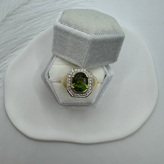 Anello Uomo scudo diamanti con pietra verde oro