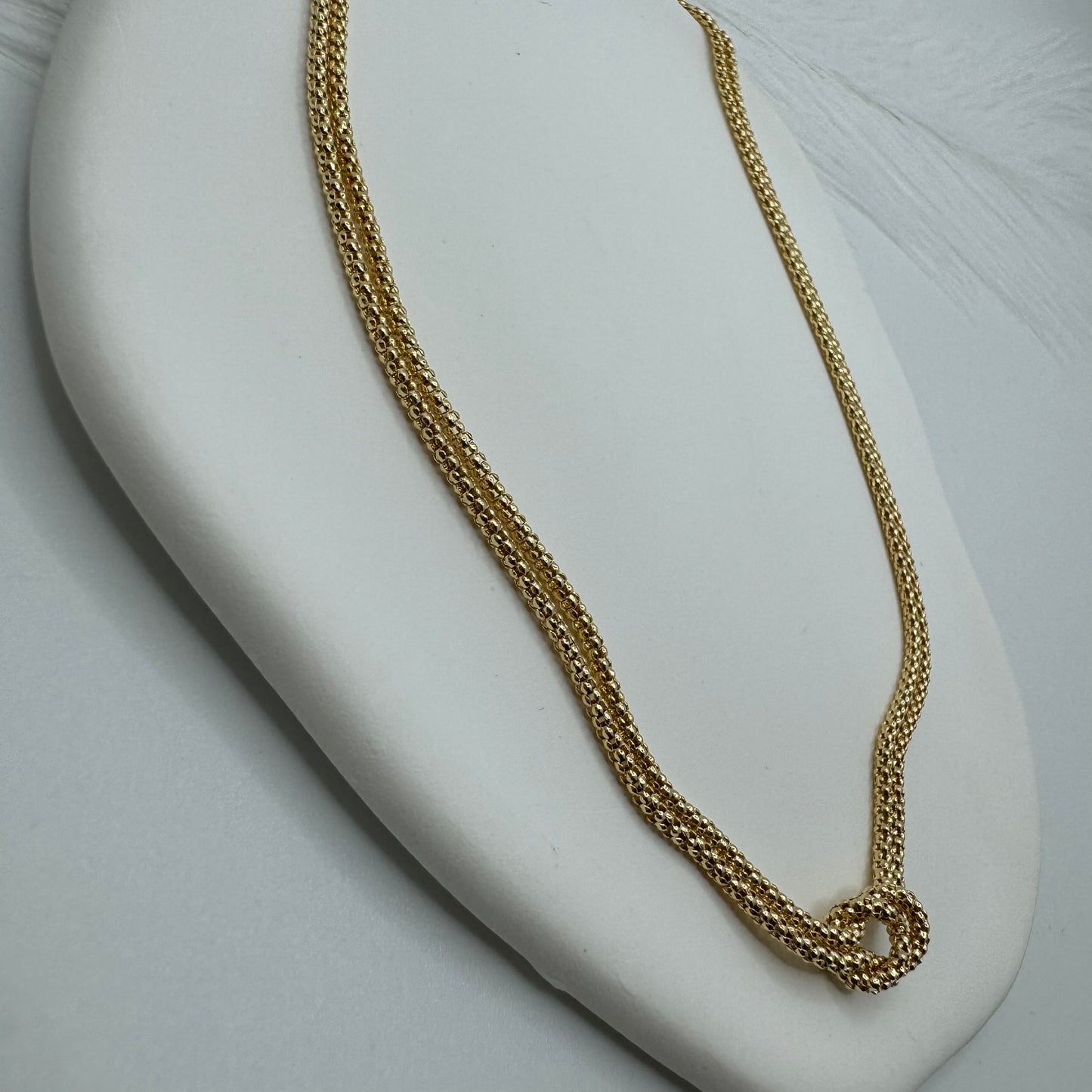 Collana girocollo nodo oro