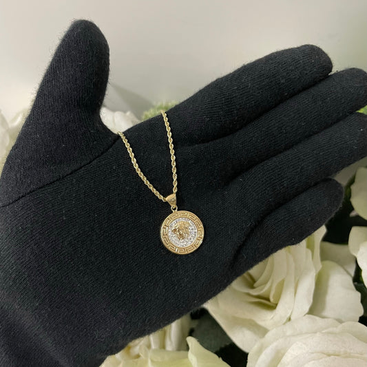 Collana fune con pendente medusa oro